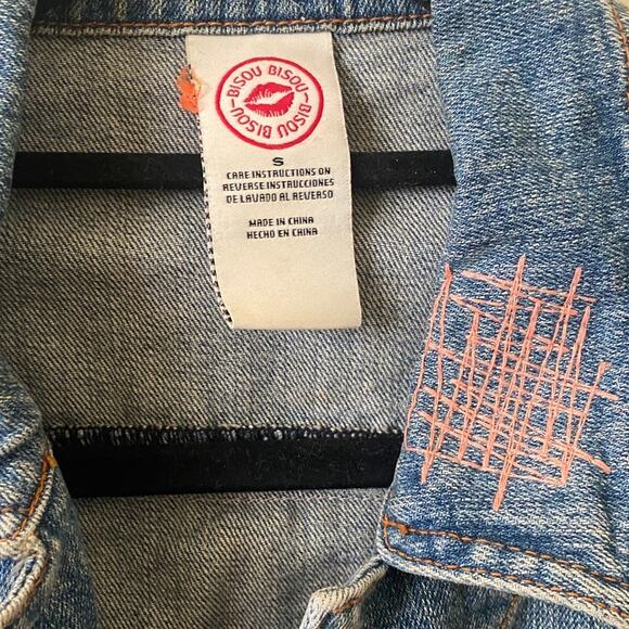 Vintage Bison Bisou denim jacket embroidery crystal beads size small Boho Fairy - Picture 6 of 8
